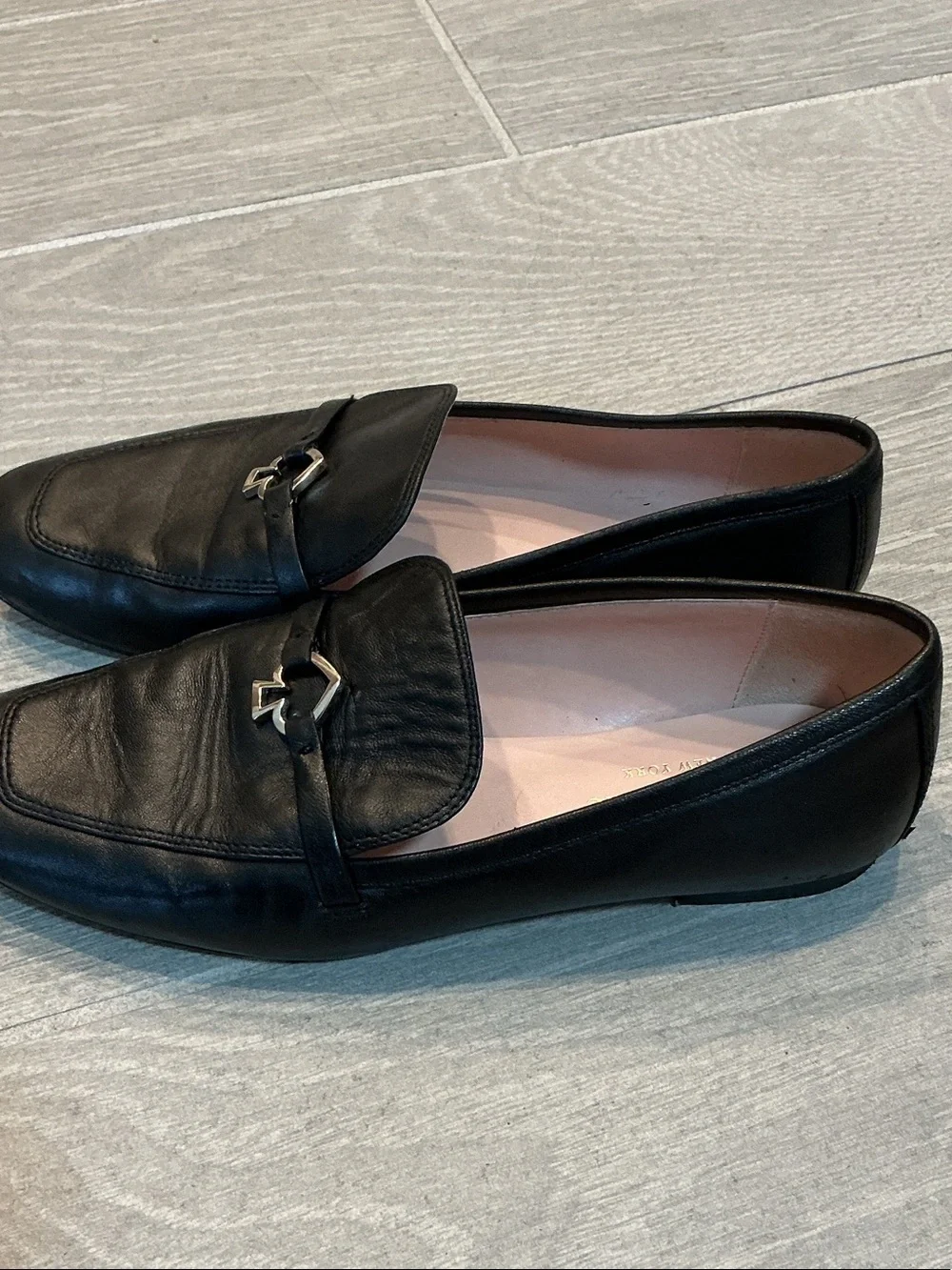 kate spade Cape Cod Spade Black Leather Slip-On Loafers Silver Spade Sz 7.5B